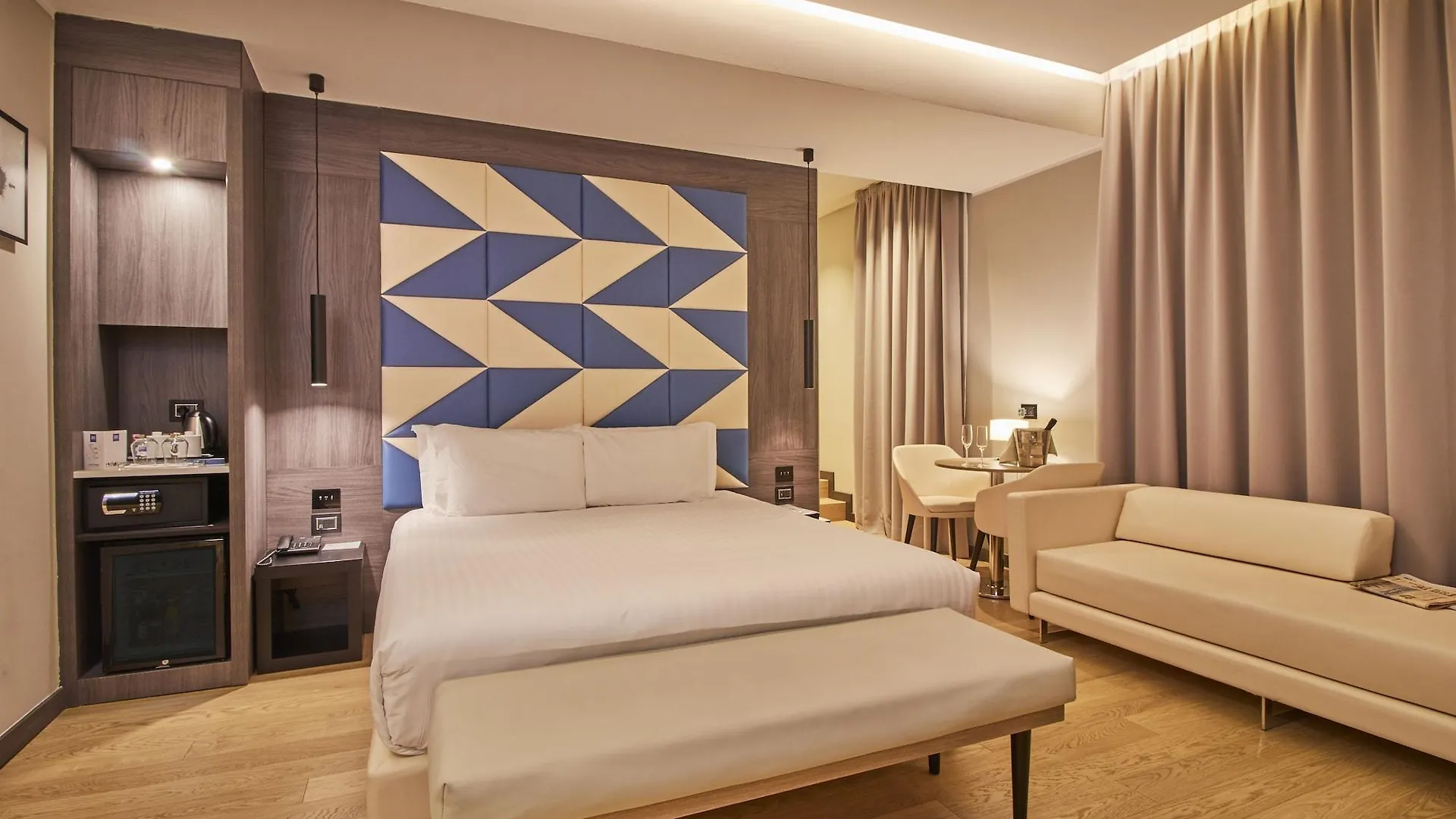 Ih Hotels Milano Ambasciatori 4*, Milaan Italië