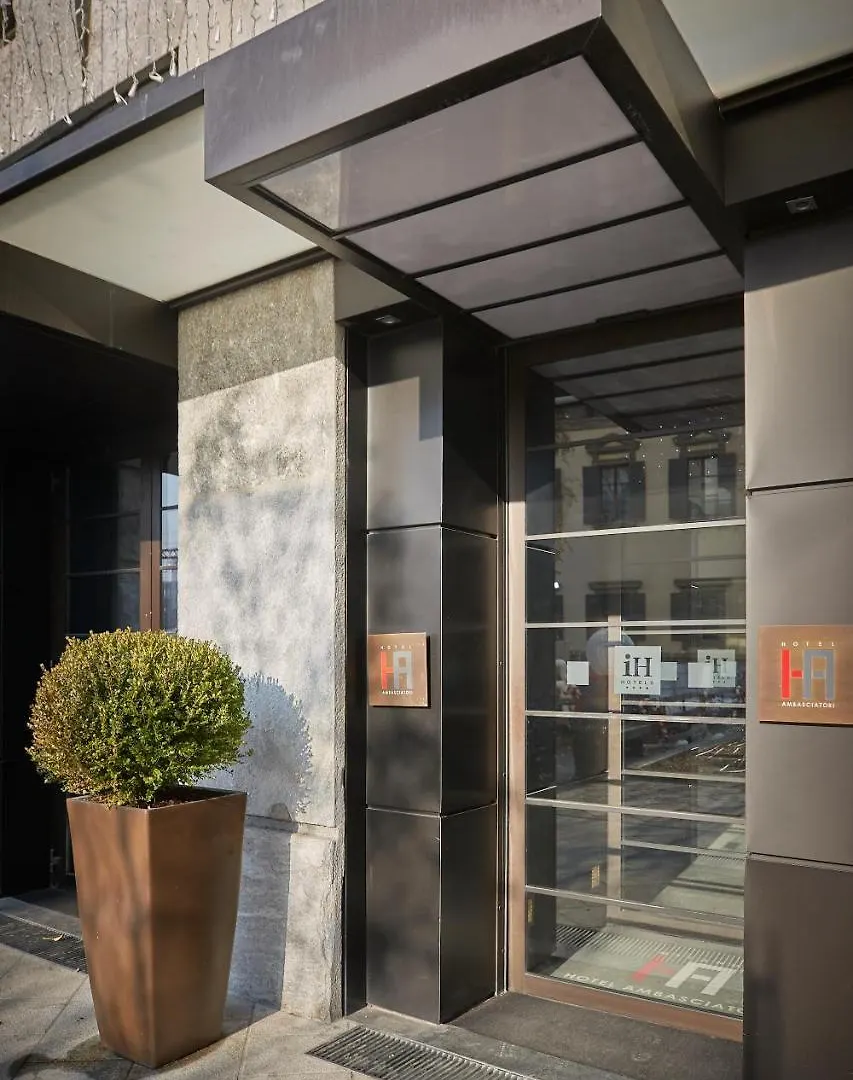 Ih Hotels Milano Ambasciatori Milaan