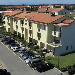  Apartment Robinia/pinetine Lido Altanea Italien