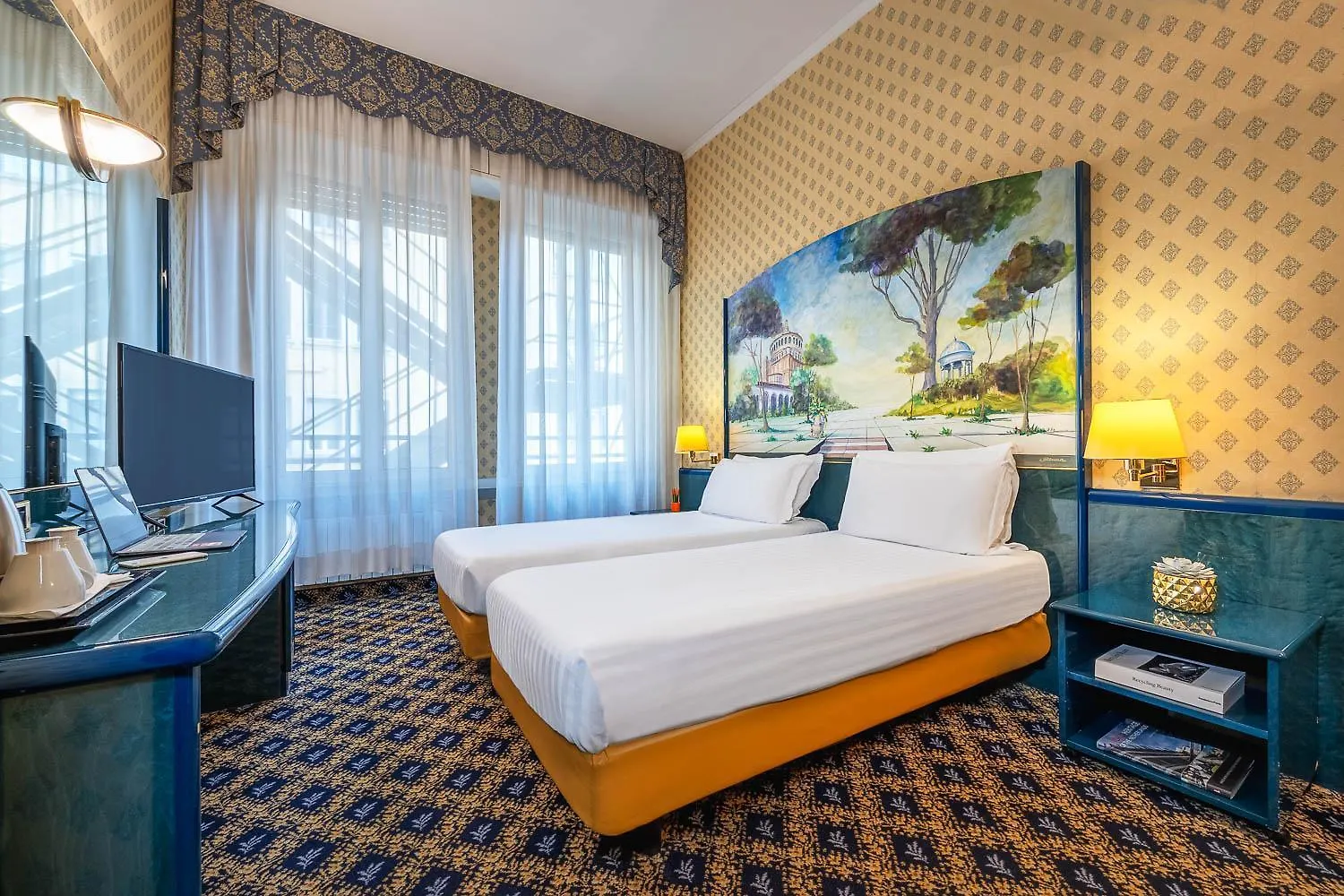 Ih Hotels Milano Ambasciatori 4*,