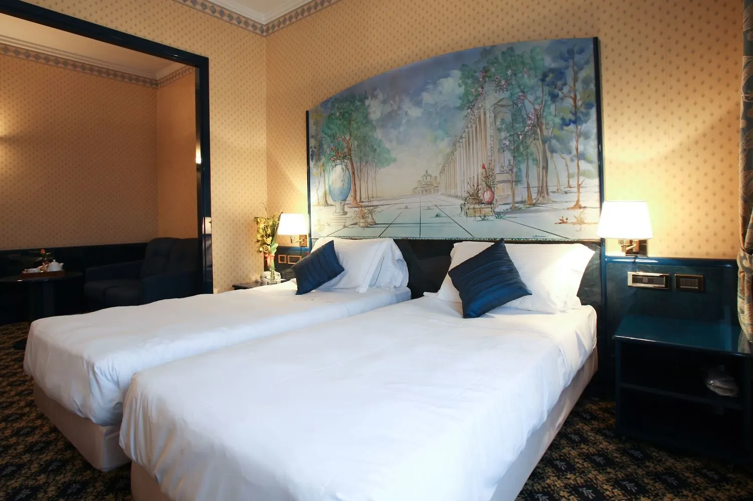 Ih Hotels Milano Ambasciatori 4*, Milan Italy