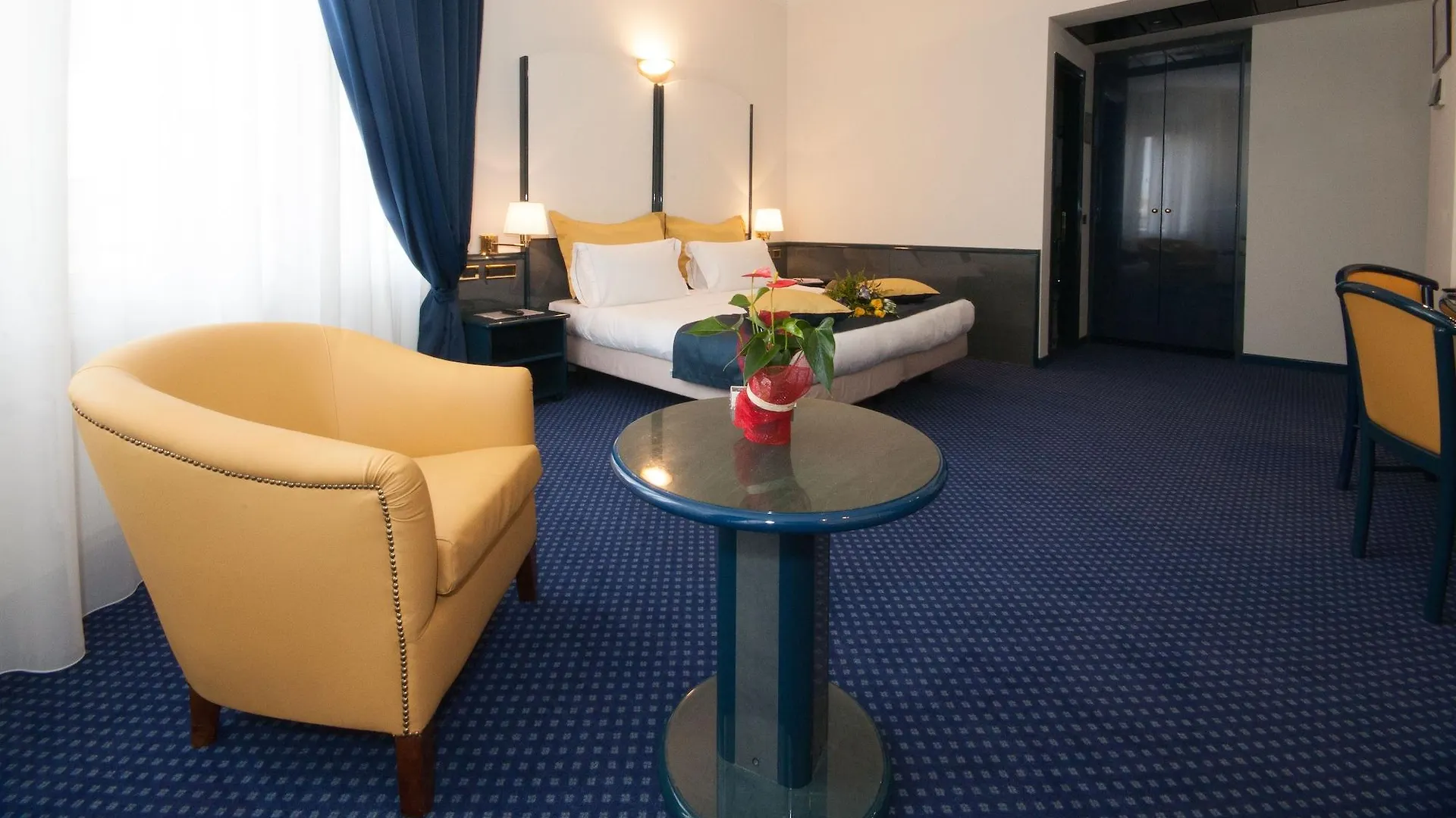 Ih Hotels Milano Ambasciatori 4*, Μιλάνο